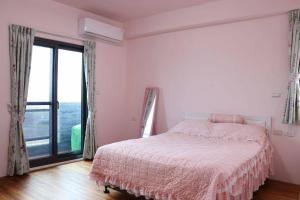 Phòng Deluxe Giường Đôi Với Ban Công và Tầm Nhìn Ra Biển (Deluxe Double Room with Balcony and Sea View)