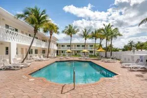 Downtown Hollywood Gardens Inn & Suites - 迈阿密花园