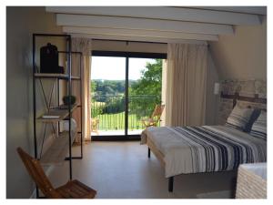 B&B / Chambres d'hotes A L'Ombre du Tilleul : Grande Chambre Double 