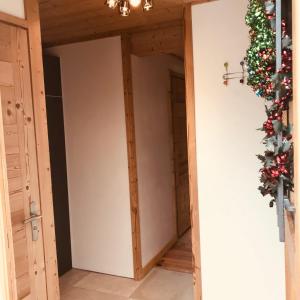 Appartements Chalet Cyclamens- 65m2 plein centre des Carroz - WIFI & parking! : photos des chambres