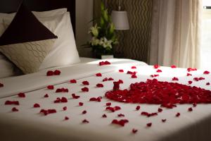 Savoy Suites Hotel Apartment - Newly Renovated
