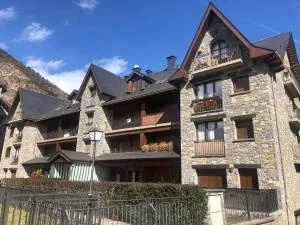 Los Llanos de Escarrilla - Лануса