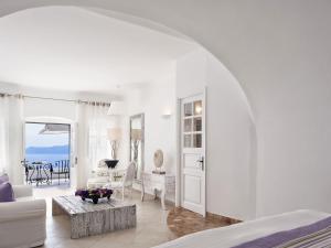 San Antonio - Small Luxury Hotels of the World Santorini Greece