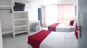 Mintaka Hotel + Lounge