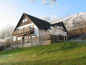 Cozy Holiday home in D dinghausen Sauerland near Ski area