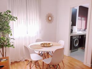 Sherryflat Moneo - Parking