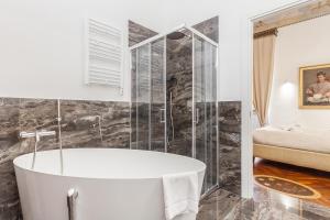 Palazzo Del Duca Piazza Navona Campo dei Fiori Piazza del Fico Guest House