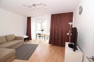 Four- Bedroom Apartment room in Waldhof Residenz