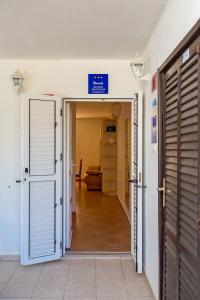 Apartments in pinewood near the sea