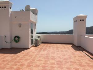 LUXURY DUPLEX WITH VIEWS.