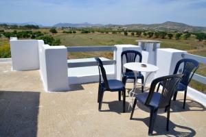 Holiday Room in Zefiria Milos Greece