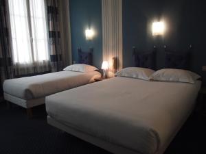 Hotels Hotel Colbert : photos des chambres