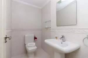 Burriana Playa Ibnsadi Nerja - Nerja