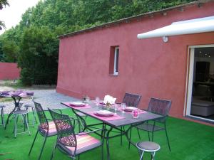 3 star cabană U Nespulu Santa-Lucia-di-Moriani Franţa