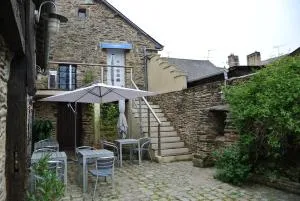 安妮科斯酒店 - Pipriac