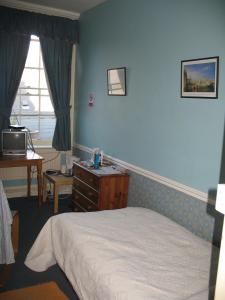 Superior Single Room with Shared Bathroom room in Rothmans B&B