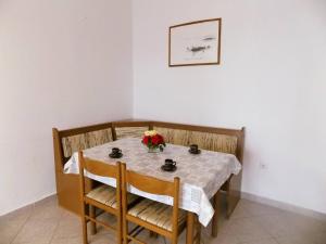 Apartment Lopar 13