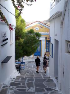 Aliki Panorama Rooms Paros Greece