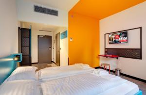 Single Room room in MEININGER Budapest Great Market Hall