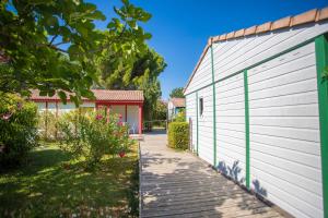 Appart'hotels Bungalows & Rooms - Git'Ostal : photos des chambres