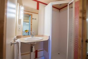 Appart'hotels Bungalows & Rooms - Git'Ostal : photos des chambres