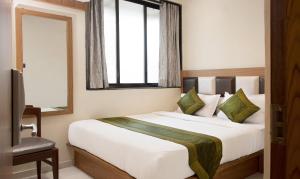 Hotel Residency Park Near Masjid Rly Station South Mumbai