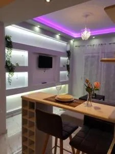 kristina family home - 尼亚伊拉克利亚