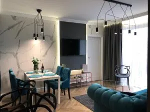 Family & Business Sauna Apartments No 4 Leśny nad Zalewem Cedzyna - 2 Bedroom with Private Sauna, Bath with Hydromassage, Terrace, Parking, Catering Options - 凯尔采