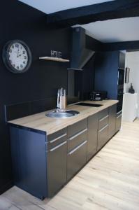Appartements Le 1777 : photos des chambres