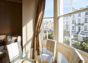 Host & Stay - Havelock Place Apartment