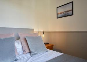Host & Stay - Havelock Place Apartment