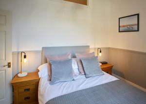 Host & Stay - Havelock Place Apartment