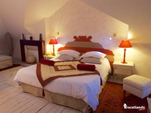 B&B / Chambres d'hotes Chateau Du Pin - Les Collectionneurs : photos des chambres