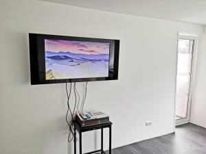 Business Apartment VAT Invoice Near Metro