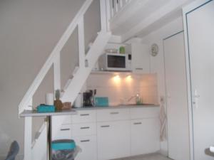 AGREABLE VILLA DANS LA MARINA AVEC PISCINE