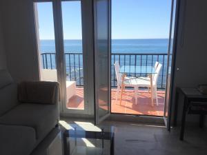 Balcon del Mar, first line of the beach