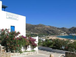 Manthos Place Ios Greece