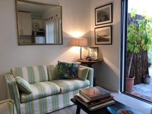 The Speckled Egg, 4 Promenade Rd, Lakeside, Cape Town