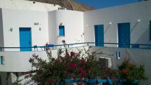 Semprou Rooms Santorini Greece