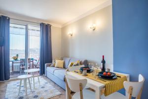 Appartements T2 avec loggia fleurie et ensoleillee : photos des chambres