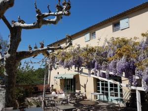 Hotels Logis Hotel la Ferme : photos des chambres