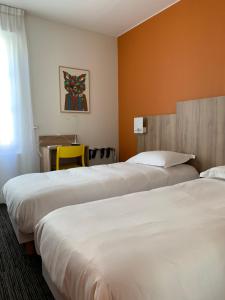 Hotels Logis Hotel Restaurant Lanex Amboise : Chambre Double