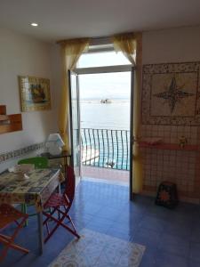 Talu Autiero's Home Procida Itaalia