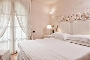 Superior Double Room Garden Side room in La Villa Del Re - Adults Only - Small Luxury Hotels of the World