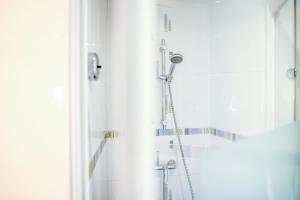 Hotels Les Vagues Hotel Restaurant : photos des chambres