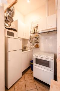 Lupari Apartment, Palazzo storico sotto le Due Torri