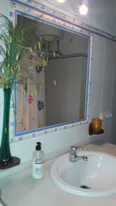 Chalet la Huerta con piscina y wifi no grupos