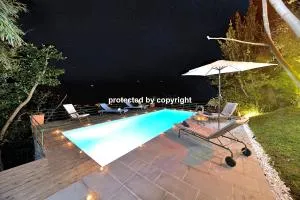 Unique Seaview Retreat - Ziona