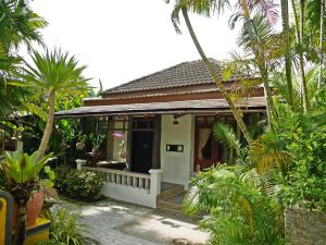 Bangtao Beach Chalet Resort