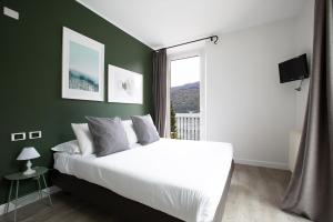 3 star Отель Hotel Orso Bruno Carate Urio Италия